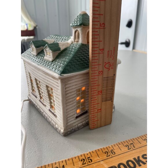 Vintage Winter Valley Ceramic Schoolhouse Lighted Display Holiday Decoration - Picture 6 of 9